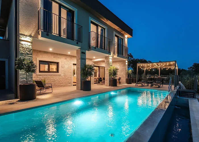 Casa vacanze Extravagante Mit Sauna, Privatpool, Billard, Bbq Porec