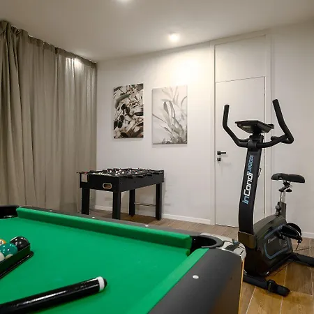 Extravagante Mit Sauna, Privatpool, Billard, Bbq Nyaraló Poreč