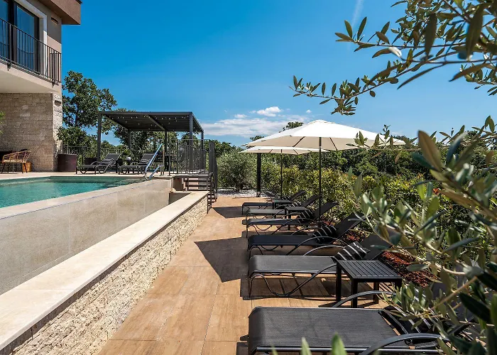 Extravagante Mit Sauna, Privatpool, Billard, Bbq Nyaraló Poreč