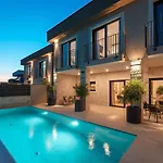 Extravagante Mit Sauna, Privatpool, Billard, Bbq * 波雷奇