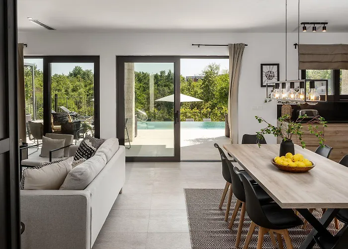 Extravagante Mit Sauna, Privatpool, Billard, Bbq Ferienhaus *