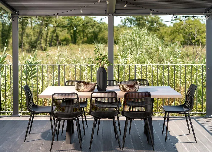 Extravagante Mit Sauna, Privatpool, Billard, Bbq Ferienhaus Poreč